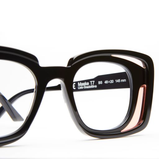 T7 BS_BLACK SHINE 03 (1)